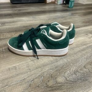 Adidas campus!